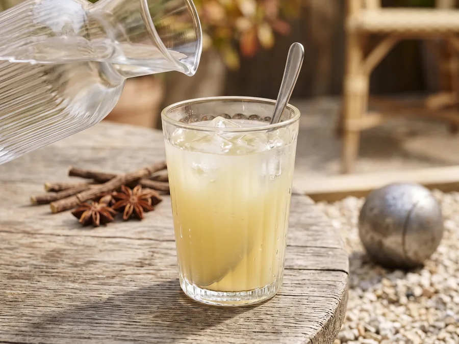 Pastis à l'eau