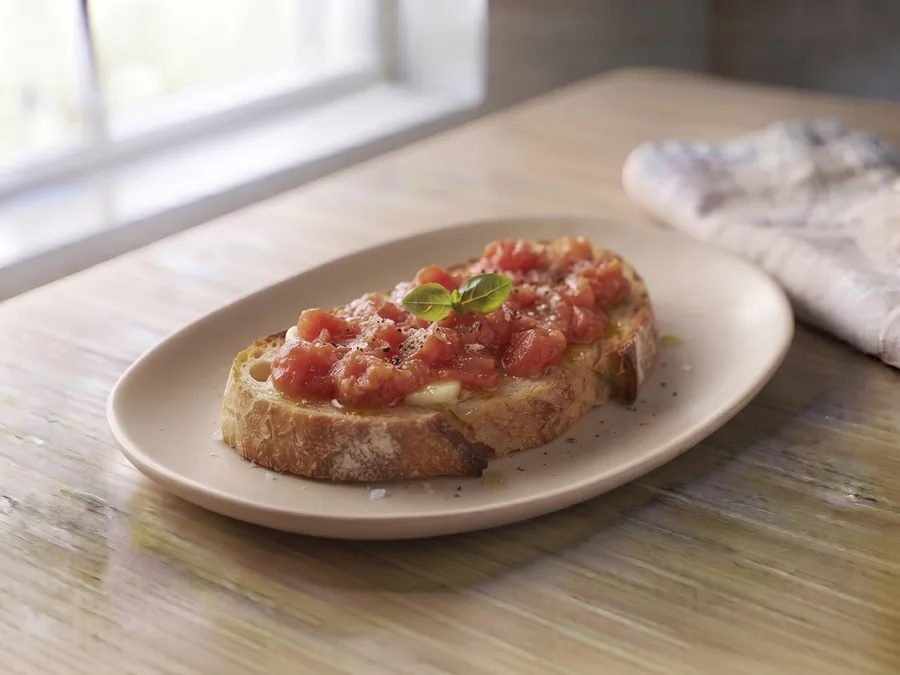 Pan con tomate