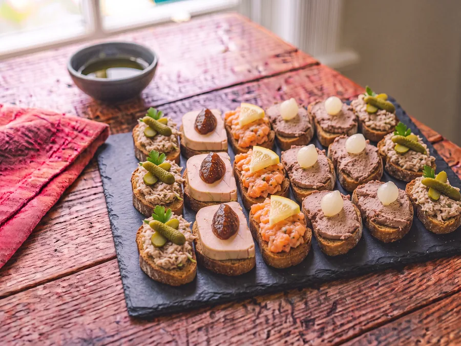 Toasts de fête variés