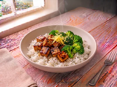 Tofu mariné grillé et riz
